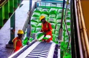 Dangote Fertiliser Teams Up with Germany’s thyssenkrupp Uhde to Launch Four Low-Emission Urea Granulation Plants in Nigeria   … set to produce 16,940 metric tons daily